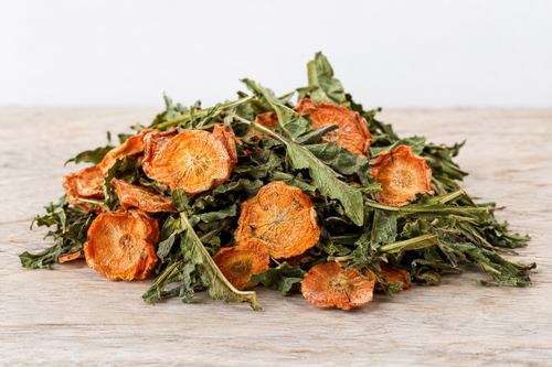 Dried dandelion and carrot mix treats for small pets